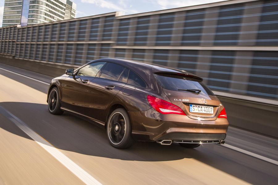  Mercedes-Benz CLA220 CDI Urban Shooting Brake 2015 года  (фото 2 из 7)